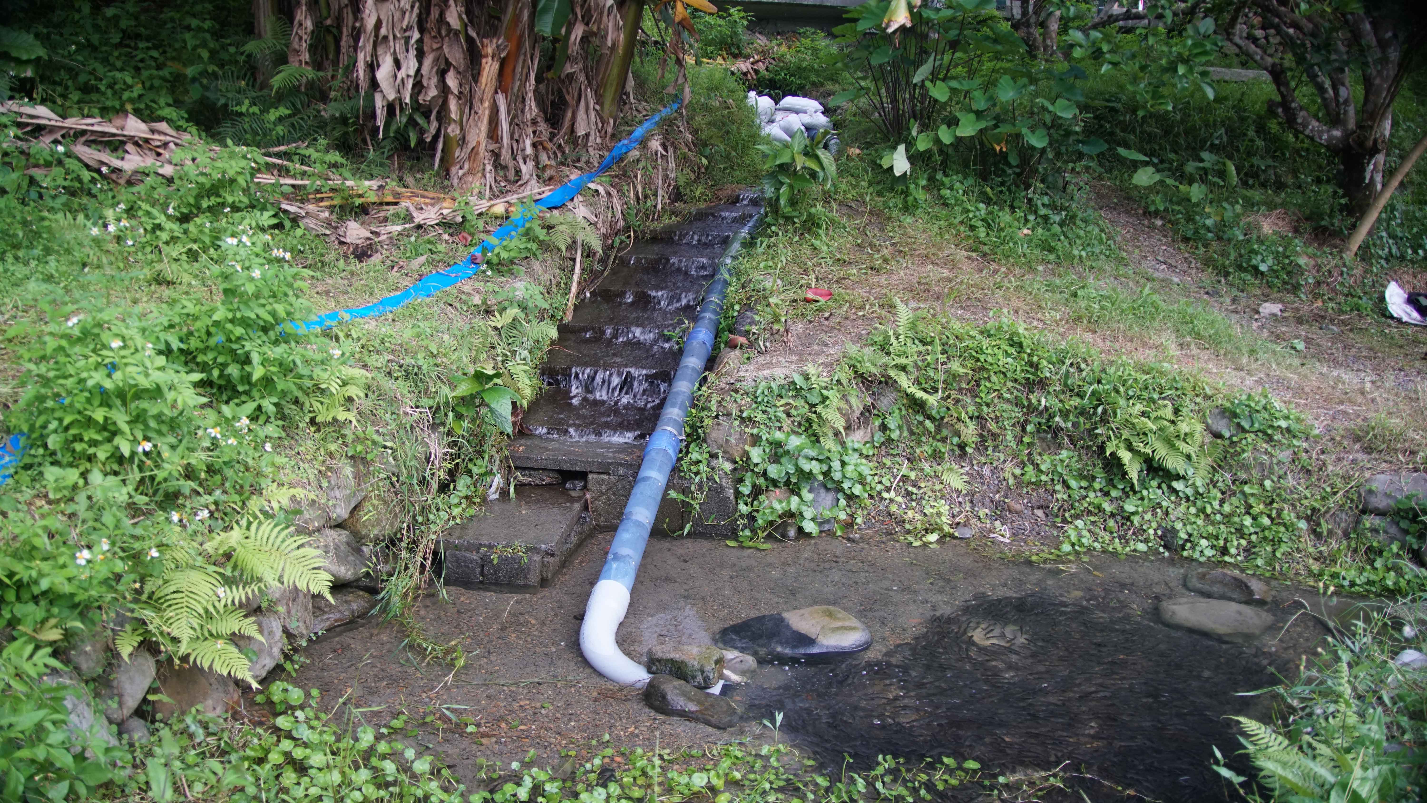 架設管狀魚道，讓扁圓吻鯝搭乘「水捷運」回家產卵